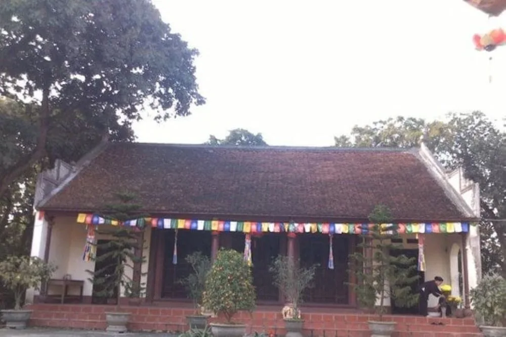 Linh Tiên Tự — không gian chùa